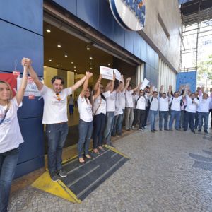 Ato da CEF pela admissão dos concursados