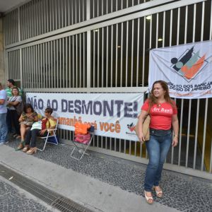 PARALISAÇÃO 24 HORAS CONTRA DESMONTE DA CAIXA - PRÉDIO DA AV ALMIRANTE BARROSO