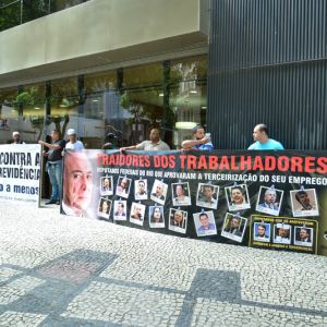 PARALISAÇÃO E CARAVANA NO CENTRO CHAMANDO PARA A MANIFESTAÇÃO