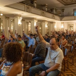 Assembleia decide greve 24h BB e CEF