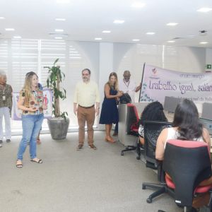 Caravana em Homenagem ao Mes da Mulher em Campo Grande
