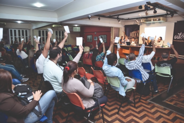 ASSEMBLEIA  -  Bancários do Rio aprovam previsão orçamentária do Sindicato para 2018