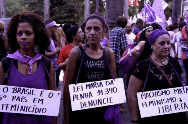 Movimentos de mulheres esperam veto à alteração na Lei Maria da Penha