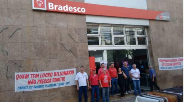 Bradesco fecha PDVE, mas mantém processo de demissões