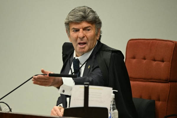 O ministro Fux foi um dos tr&ecirc;s minstros do STF a n&atilde;o sofrer san&ccedil;&otilde;es do governo dos EUA. Print do julgamento.