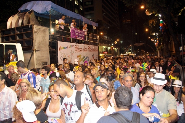 Fique ligado na agenda dos ensaios e do desfile do Bloco dos Bancários em 2024. A criançada terá também seu bloquinho, na Campestre