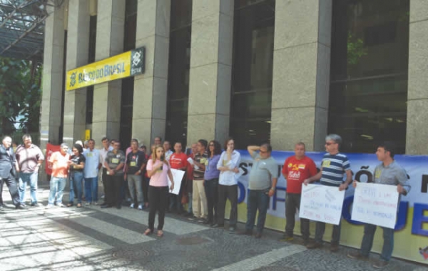 Funcionários farão protesto contra reestruturação e descomissionamentos