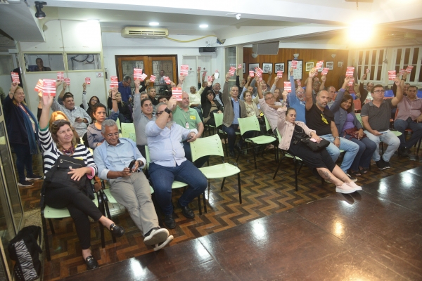 Foi aprovada em assembleia, na terça-feira (20), a lista dos nomes dos delegados da categoria bancária para os congressos estadual e nacional da CUT