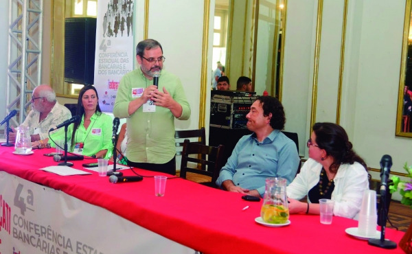 José Ferreira: &quot;Foi muito rica a contribuição dos técnicos do Dieese e também dos sindicatos que fizeram desta conferência um marco, realizando debates, fazendo propostas e politizando a nossa campanha salarial&quot;