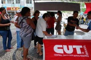 Coleta de assinaturas contra reforma da Previdência começa nesta quinta (4)