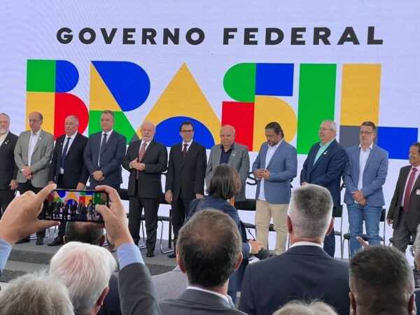 Governo recebeu mais de 600 entidades  sindicais, dia 18, no Palácio do Planalto