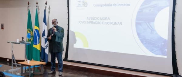 O ciclo de palestras no Inmetro sobre combate ao assédio moral serve de exemplo para os bancos, cujos empregados lideram o ranking de adoecimento mental no trabalho, no Brasil