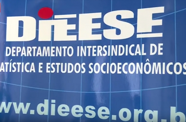 Dieese recebe prêmio de Economia