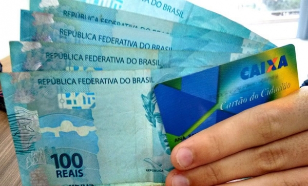 A partir da próxima segunda-feira (18), mais de 28 milhões de pessoas poderão realizarem saques até setembro, exceto maiores de 60 anos que não terão data limite 