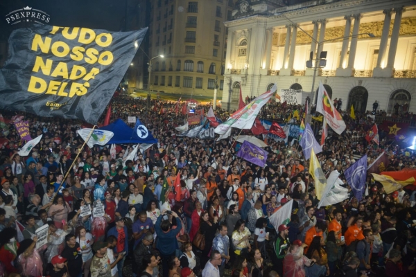 93 anos lutando por democracia  e direitos