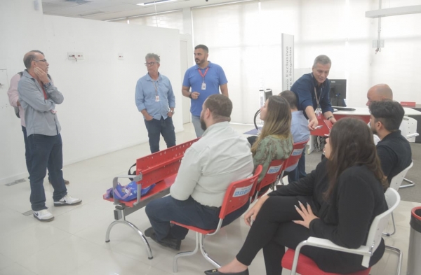 O Sindicato em mais uma atividade no Bradesco em defesa do emprego e dos direitos dos banc&aacute;rios: conquistas s&atilde;o fruto da organiza&ccedil;&atilde;o sindical e da unidade da categoria