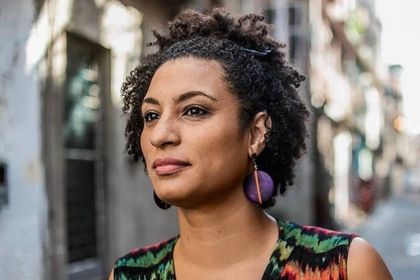 A vida e trajetória de luta política em defesa da população negra e pobre, em especial aas mulheres, de Marielle Franco vai virar História em Quadrinhos . O Brasil quer saber quem mandou matar a vereadora