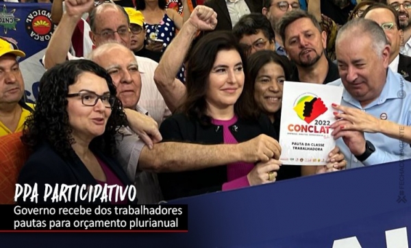 A presidenta da Contraf-CUT e vice da CUT Nacional Juvândia Moreira (E) e o presidente da CUT Sérgio Nobre durante a entrega das propostas dos trabalhadores para o Plano Plurianual do governo federal. O documento foi entregue à ministra do planejamento, Simone Tebet