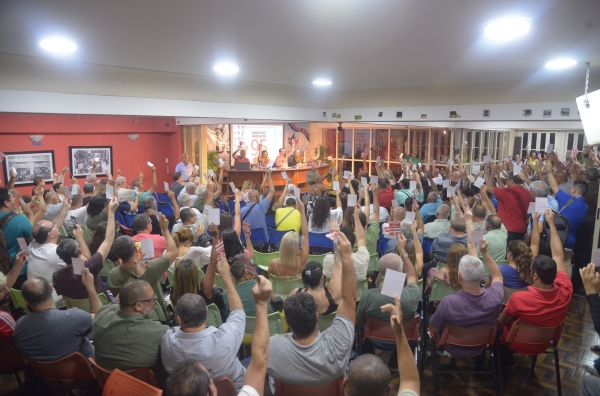 Assembleia da categoria banc&aacute;ria no audit&oacute;rio do Sindicato. Foto: Nando Neves.