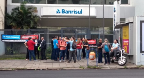 No Banrisul, plataformistas são obrigados a acabar com seus empregos