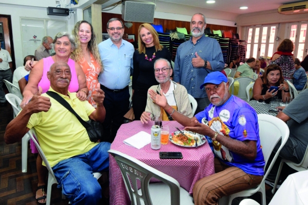 Na festa, a vice-presidenta do Sindicato, Kátia Branco, o presidente,  José Ferreira e a presidenta da Federa-RJ, Adriana Nalesso.