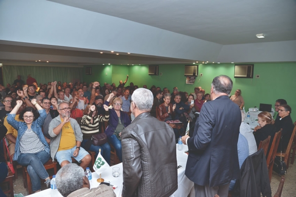 Ronald Carvalhosa elogiou a participação em massa dos banerjianos. Os deputados estaduais Gilberto Palmares (PT) e Paulo Ramos (PDT) marcaram presença no 13º Encontro Nacional dos antigos funcionários do Banerj