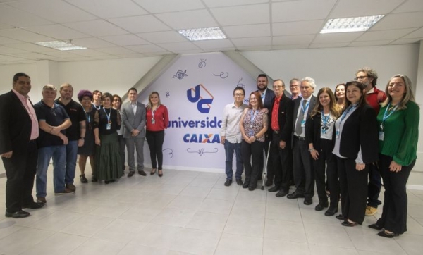 Humanização passa pela recriação da estrutura regional de Gestão de Pessoas (Gipes). Reivindicação foi feita em solenidade na Universidade Caixa.