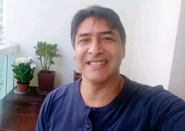 O reporter fotogr&aacute;fico Nando Neves faz a sua pr&oacute;pria foto. O profissional integrou o juri da 47&ordf; Edi&ccedil;&atilde;o do Pr&ecirc;mio de Jornalismo Vladimir Herzog de Anistia e Direitos Humanos, na escolha do melhor trabalho de fotojornalismo.