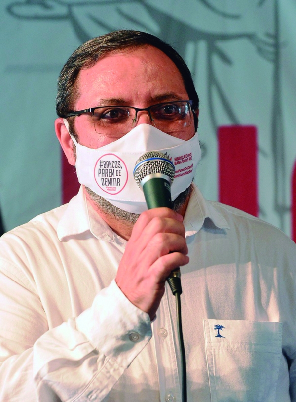 *José Ferreira – Presidente do Sindicato dos Bancários Rio. 