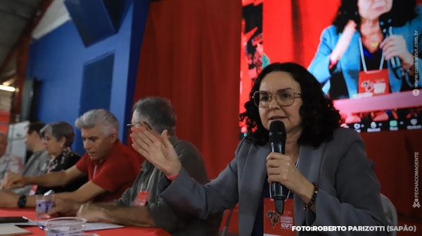 ISSO TEM A VER COM VOC&Ecirc; - A presidenta da Contraf-CUT e vice nacional da CUT Juvandia Moreira defende o protagonismo dos trabalhadores e trabalhadoras em temas como sustentabilidade, justi&ccedil;a social e prote&ccedil;&atilde;o dos empregos e qualidade do trabalho ante os avan&ccedil;os das novas tecnologias 