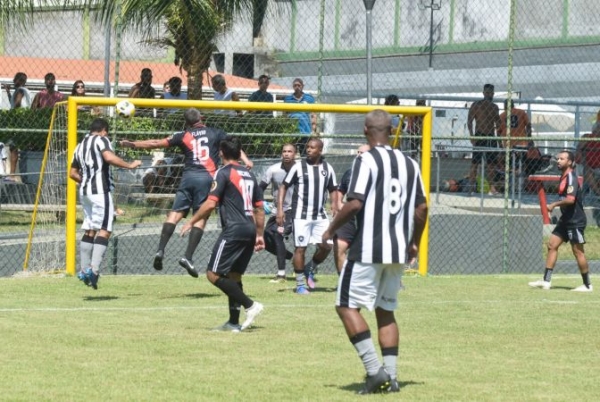 Botafogo campeão: o grito engasgado da torcida alvinegra pôde ser soltado na categoria master da Copa Bancária Veteranos 2023