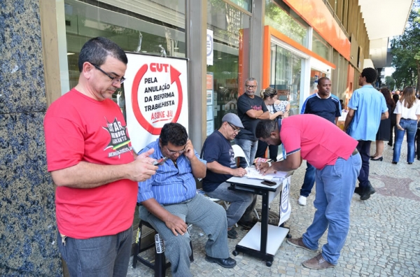 Sindicato convoca bancários para lutar contra reforma trabalhista e projeto de privatização