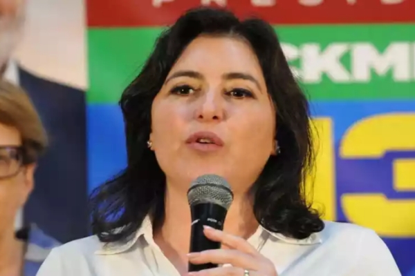 A senadora Simone Tebet: &quot;Não defende as vítimas, dá voz ao agressor e ainda relativiza as denúncias&quot;. 