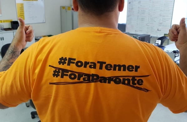  Parente pede demissão da presidência da estatal um dia após a forte greve dos petroleiros. Uma das reivindicações da categoria era justamente sua saída do comando da empresa 