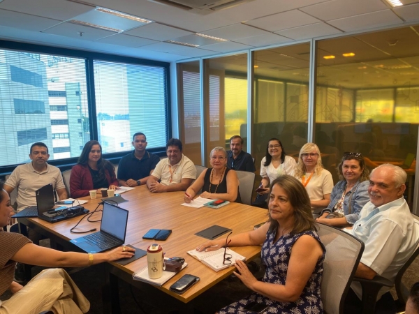 Dirigentes do GT de Sa&uacute;de e da COE. 