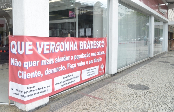 A campanha do Sindicato contra o fechamento de agências, as demissões e em defesa do direito dos clientes ao atendimento presencial está a todo vapor