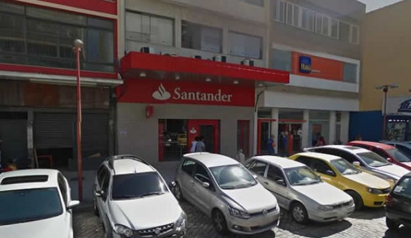 Assalto no Santander com reféns