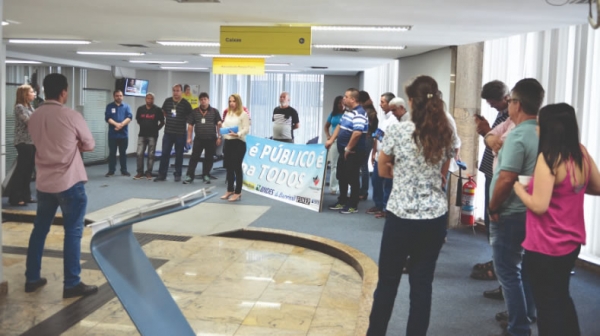 CAMPANHA NACIONAL - Sindicato faz mais uma caravana em defesa dos bancos públicos